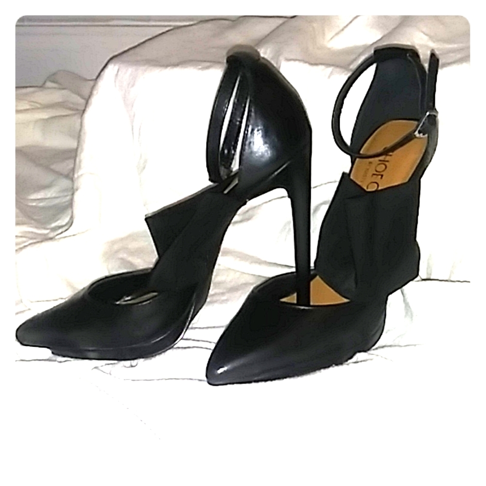 Black Shoe Cult by Nasty Gal- Highway Pump